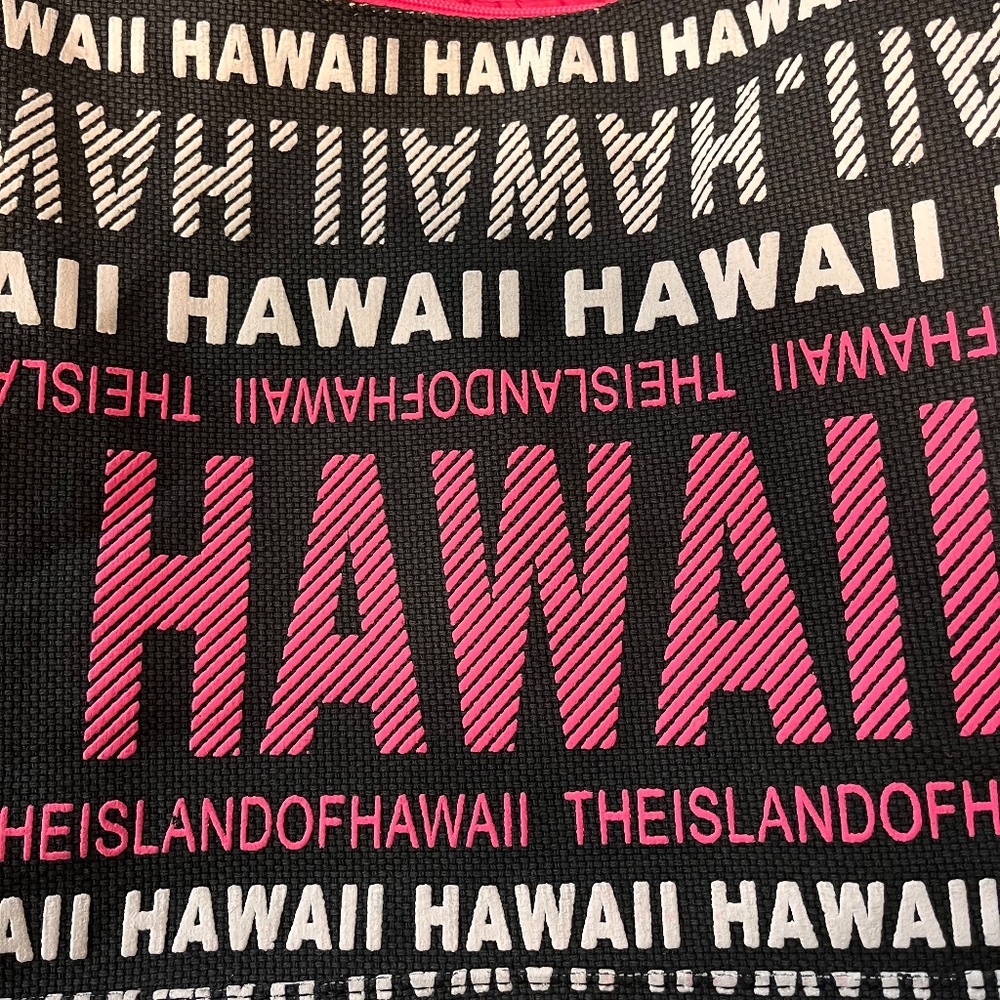 NWT Robin Ruth Be Noticed Tote - Picture 12 of 12